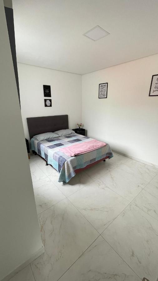 Lindo Apartamento Com 2 Quartos Prox Ao Jardim Botanico E Aeroporto Куритиба Екстериор снимка